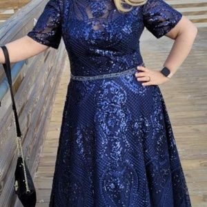 Jovani mother of the  bride dress. Size 16p.  Navy blue color